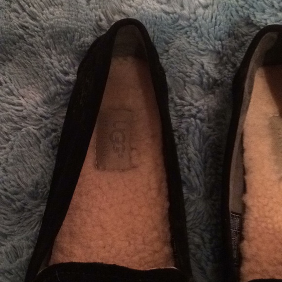 UGG Loafer - Picture 3 of 5